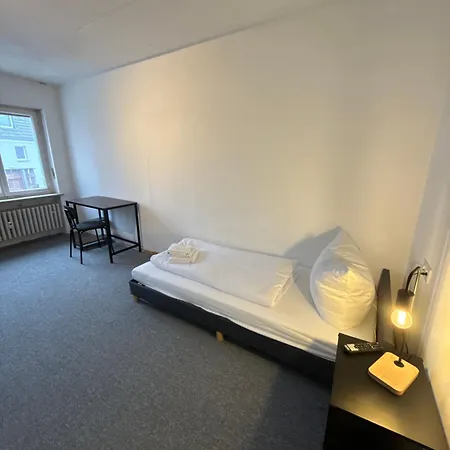In 2141og 4 Schlafzimmer Mit Terrasse ,kueche, Bad, Wuerzburg, Versbach شقة فورتسبورغ