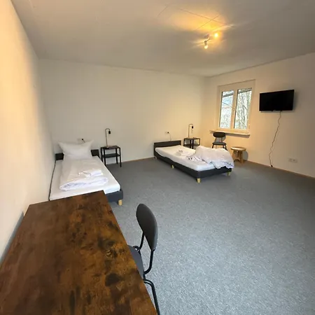In 2141og 4 Schlafzimmer Mit Terrasse ,kueche, Bad, Wuerzburg, Versbach شقة *